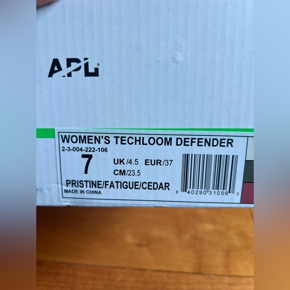 APL womens tech loom defender sneakers - Picture 14 of 15